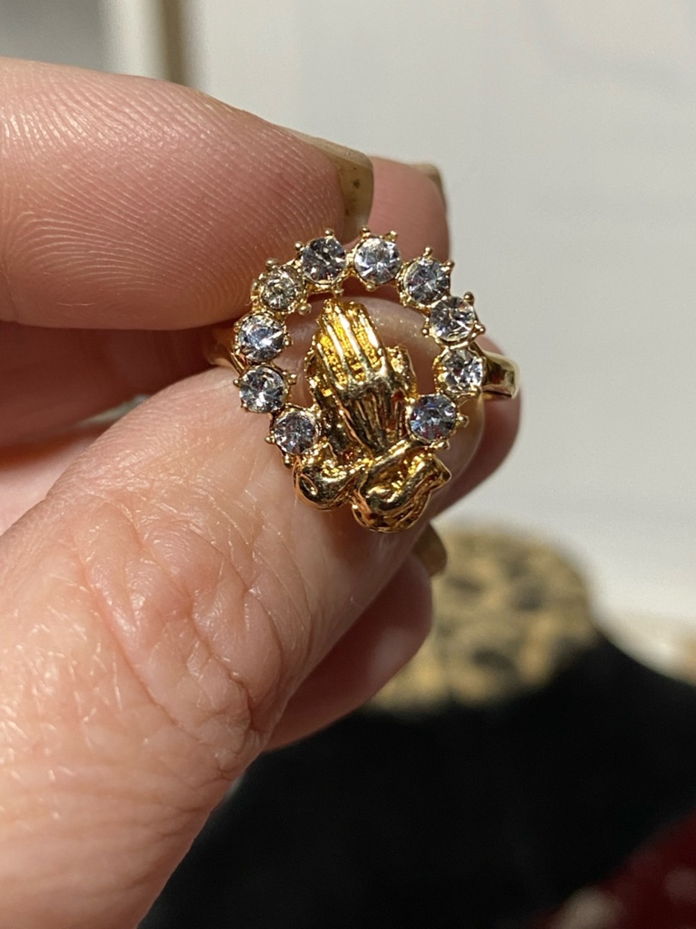 SETA Stamped Gold Tone Praying Hands Ring with Rhinestones - Women's Jewelry
